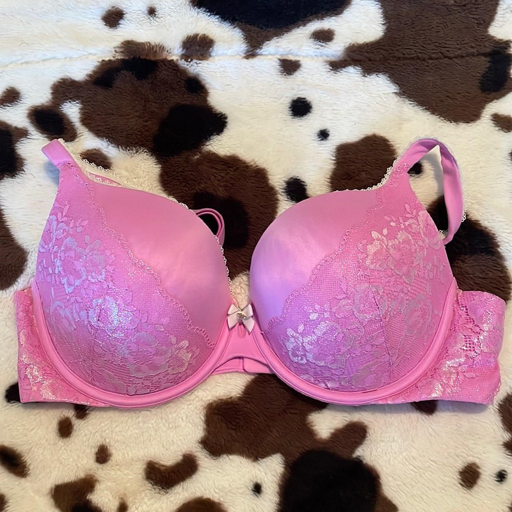 Victoria Secret 38D pink bra
